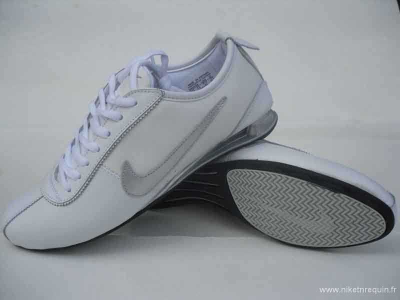 Hommes Nike Shox R2 blanc argent (2)